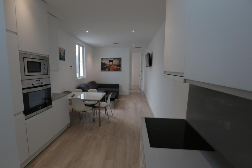 A kitchen or kitchenette at Las Infantas Zona Centro