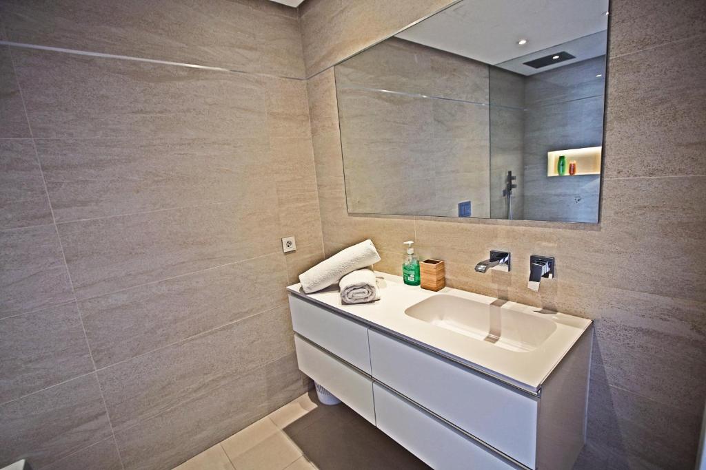 Koupelna v ubytování First Line Luxury Penthouse, Puerto Banús, Marbella