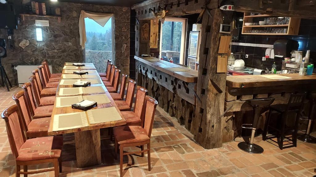 Restoran või mõni muu söögikoht majutusasutuses House Jaro & Camp Jaro