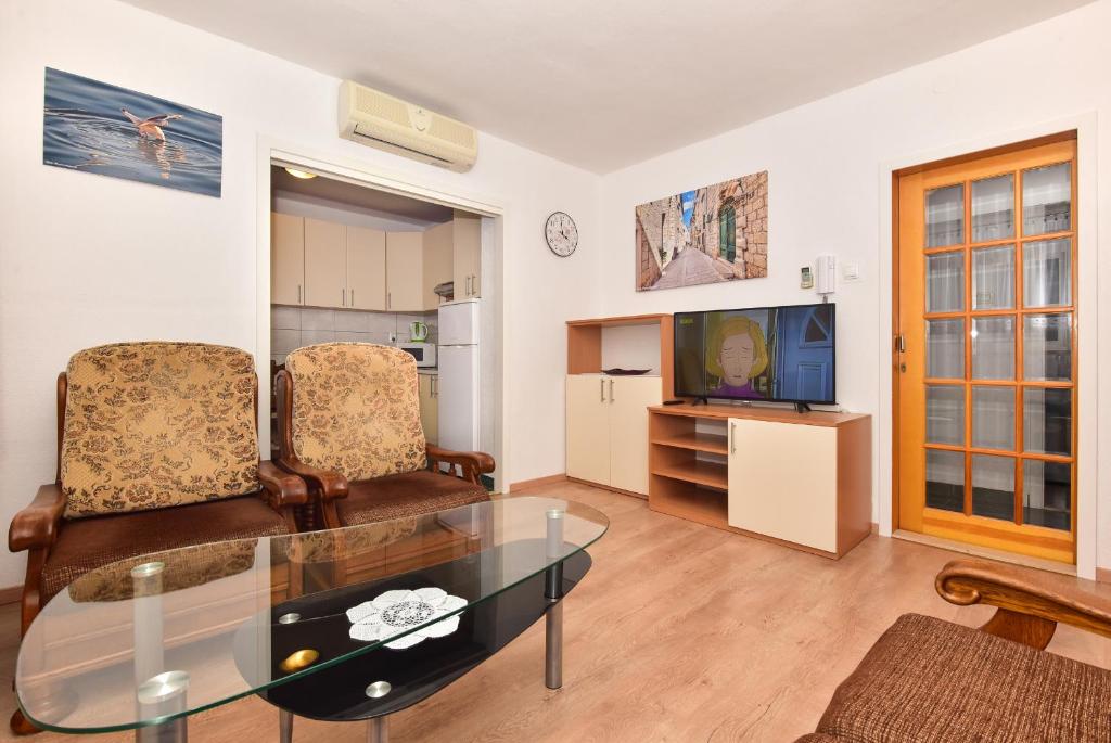TV a/nebo společenská místnost v ubytování Apartments Vjeko