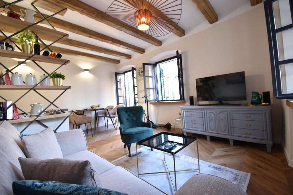 Palace M - Apartamento De Una Habitación