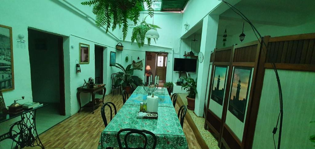 Reštaurácia alebo iné gastronomické zariadenie v ubytovaní Vivienda Vacacional Sabinosa