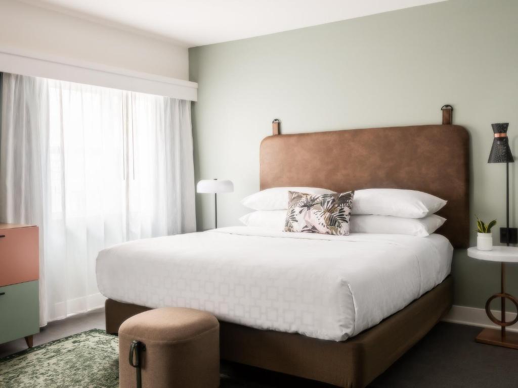 Holiday Inn Express St. Louis Central West End, an IHG Hotel - 
