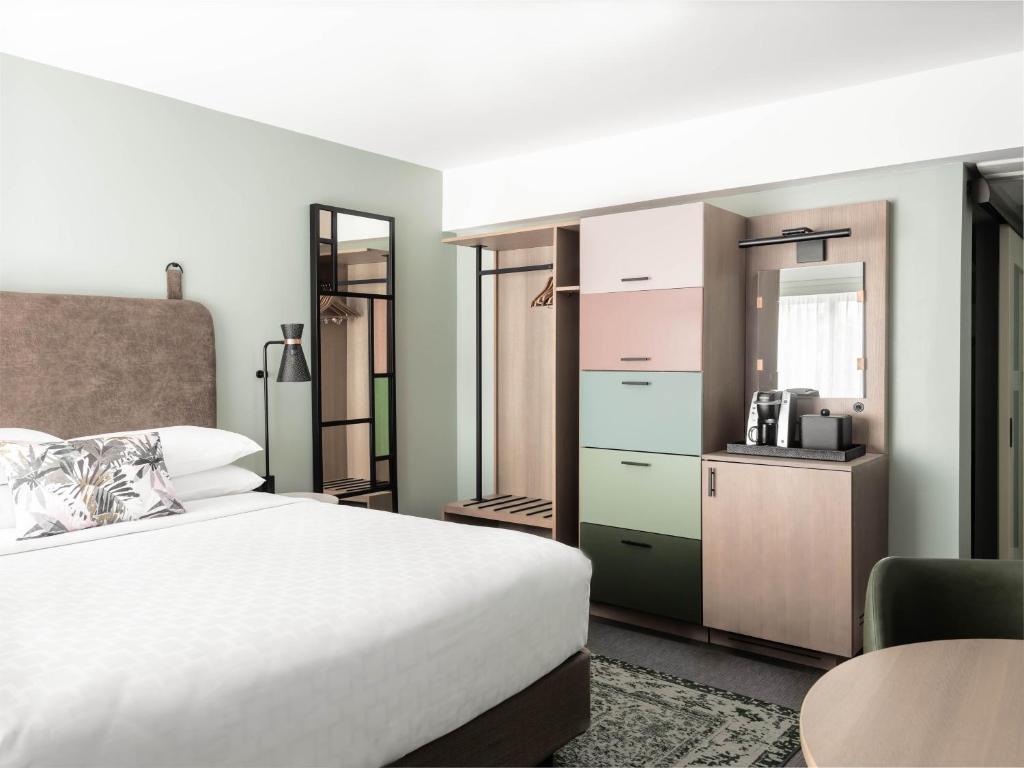 Holiday Inn Express St. Louis Central West End, an IHG Hotel - 