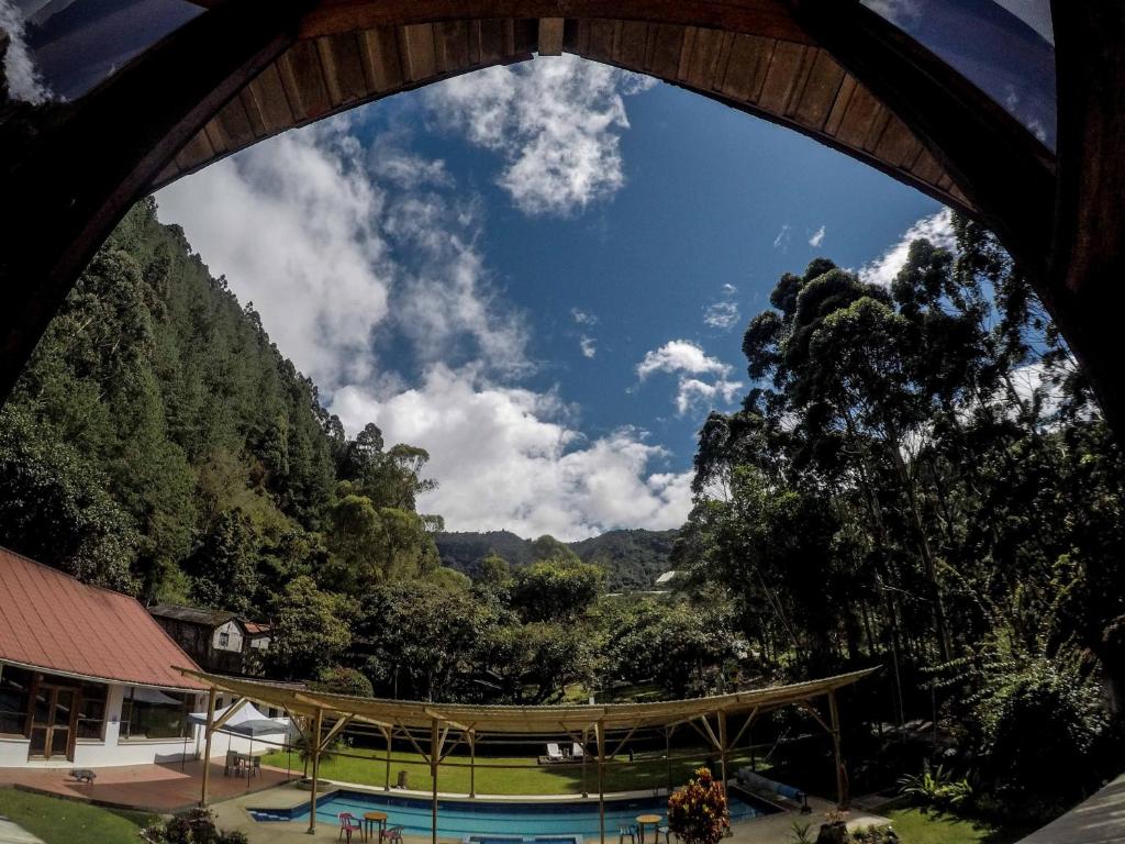 Bazén v ubytování Mama Tungu hostel nebo v jeho okolí