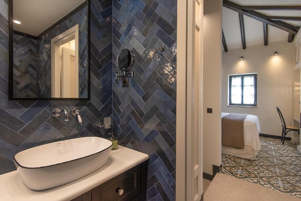 A bathroom at Polismata - Private Residences