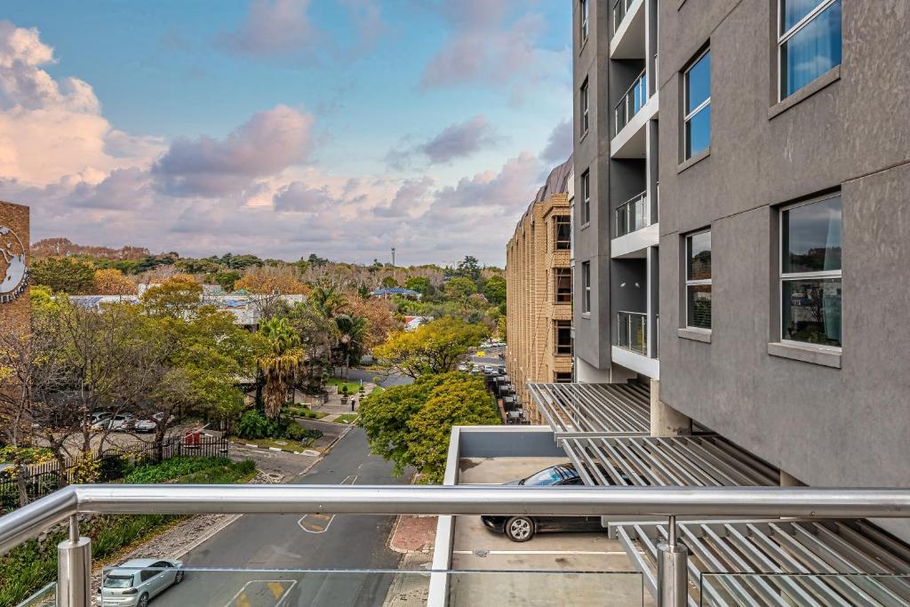 KMG Apartments at The Apex - Apartamento Con Balcón