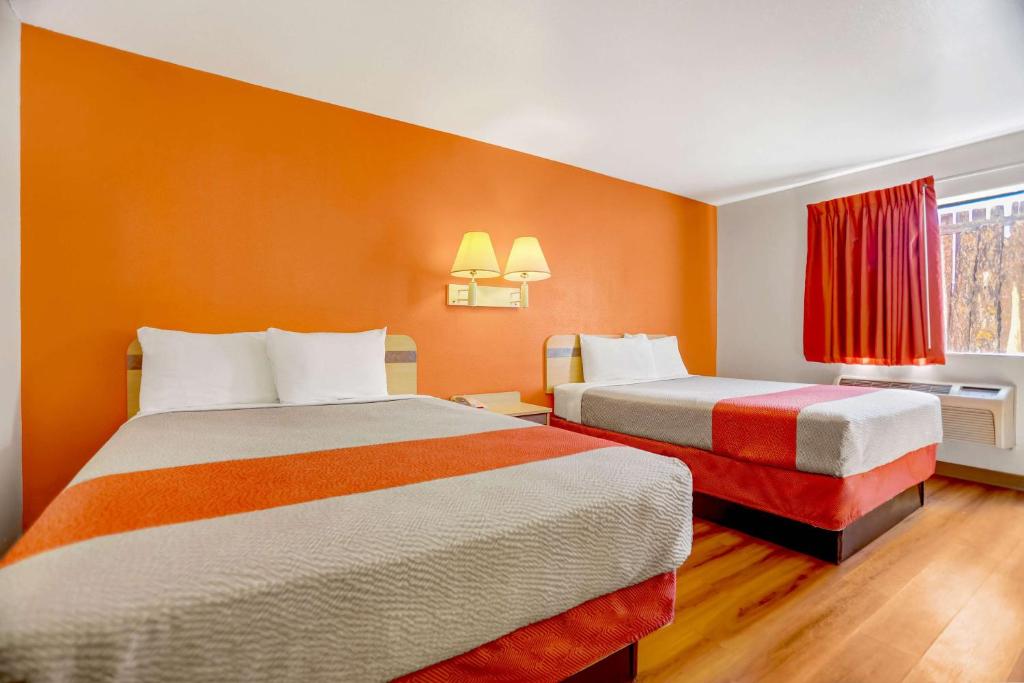 Motel 6-Espanola, NM - Habitación Con 2 Camas Grandes - No Fumadores