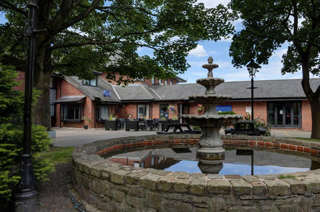 Holiday Inn - Manchester - Oldham by IHG - Resim 6