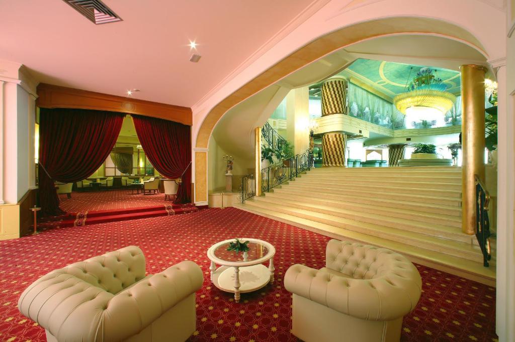 Posezení v ubytování Grand Hotel La Pace - All Inclusive