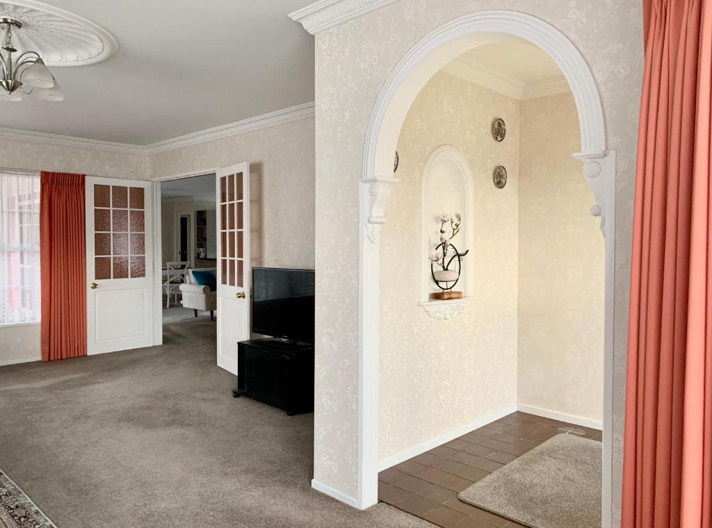 Cosy House in Chartwell, Hamilton-Private Garden & Shopping Mall - Resim 8