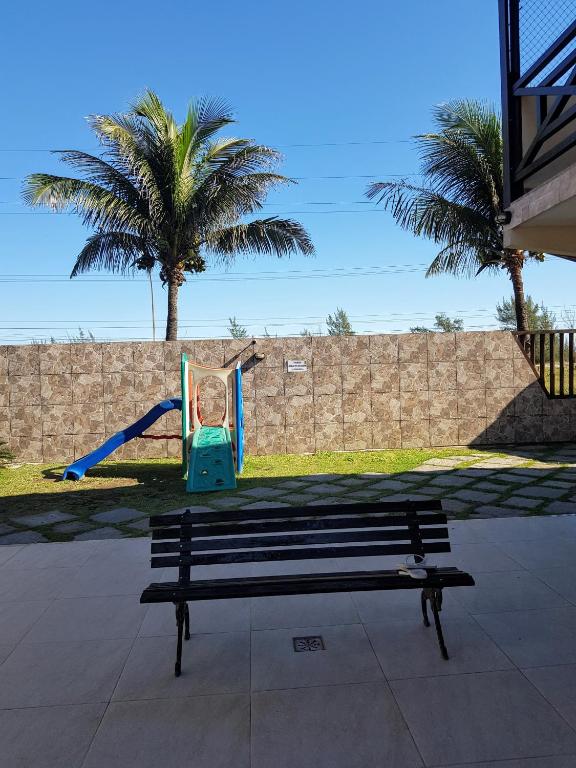  Casa à beira-mar com lazer total na Praia das Dunas