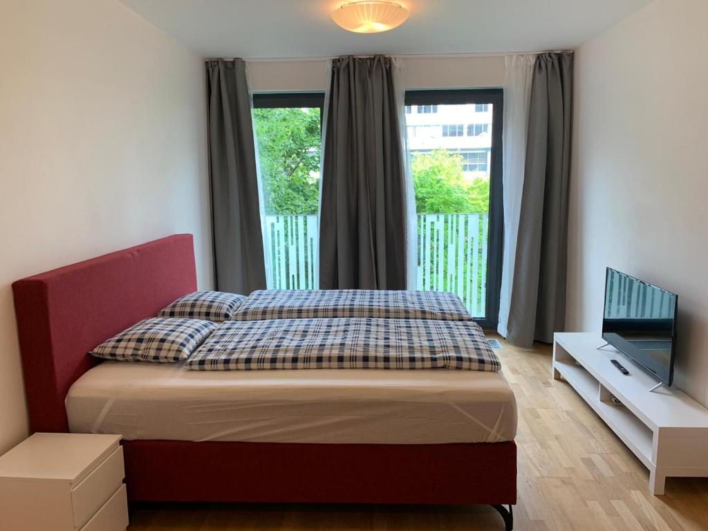Garden Towers Apartments - King Room