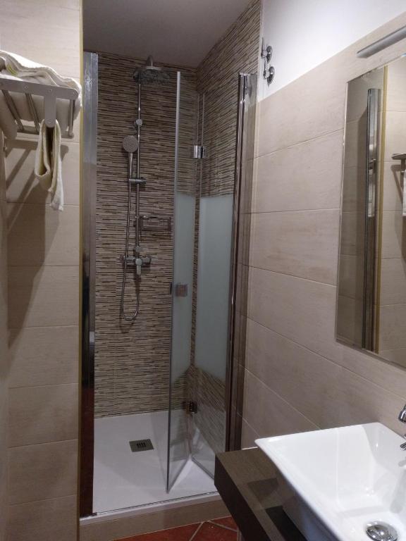 Koupelna v ubytování Mas Trucafort - Masia Braseria - Alojamiento Adults only