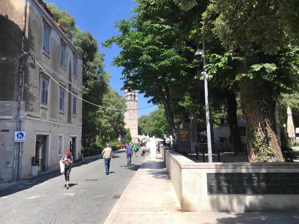 Central Park Residence - 5