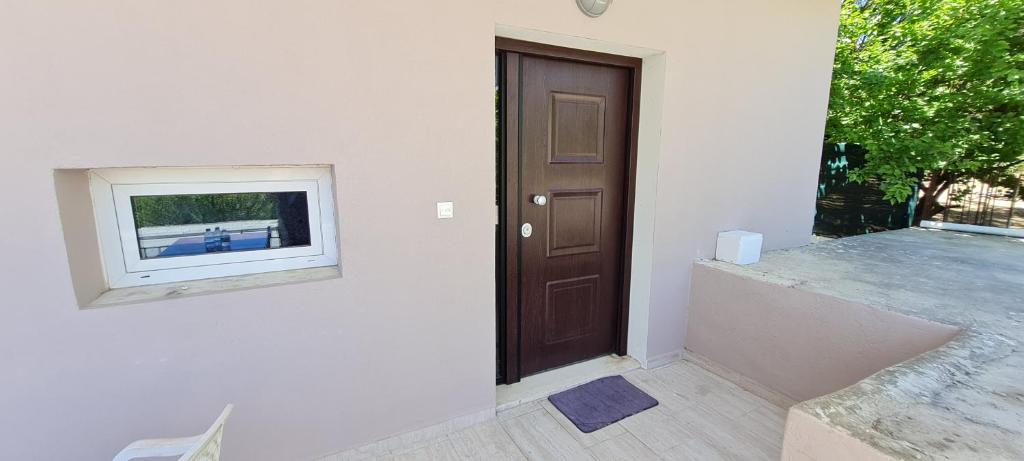Fotografia z galérie ubytovania Gerys house v destinácii Nikiana