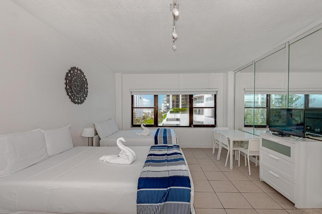 Beach Front Studio Miami Beach - 724 Deluxe Double Studio