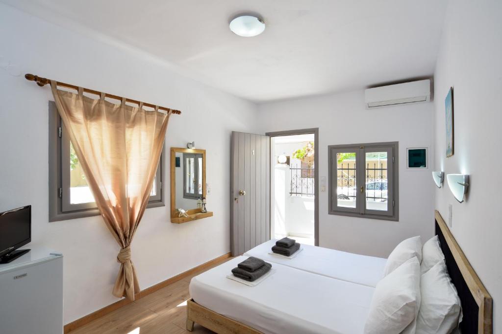 Urban Studios Manos - Resim 20