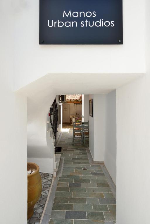 Urban Studios Manos - Resim 27