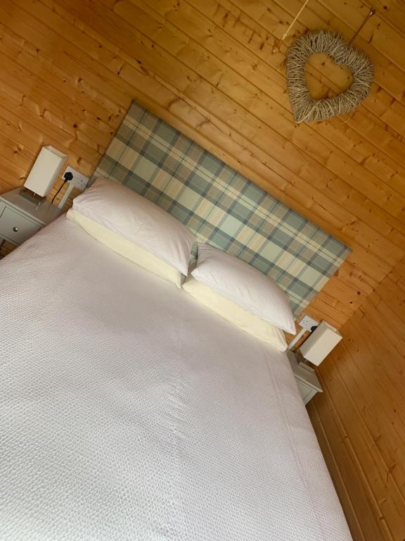 Postel nebo postele na pokoji v ubytování Keepers Lodges