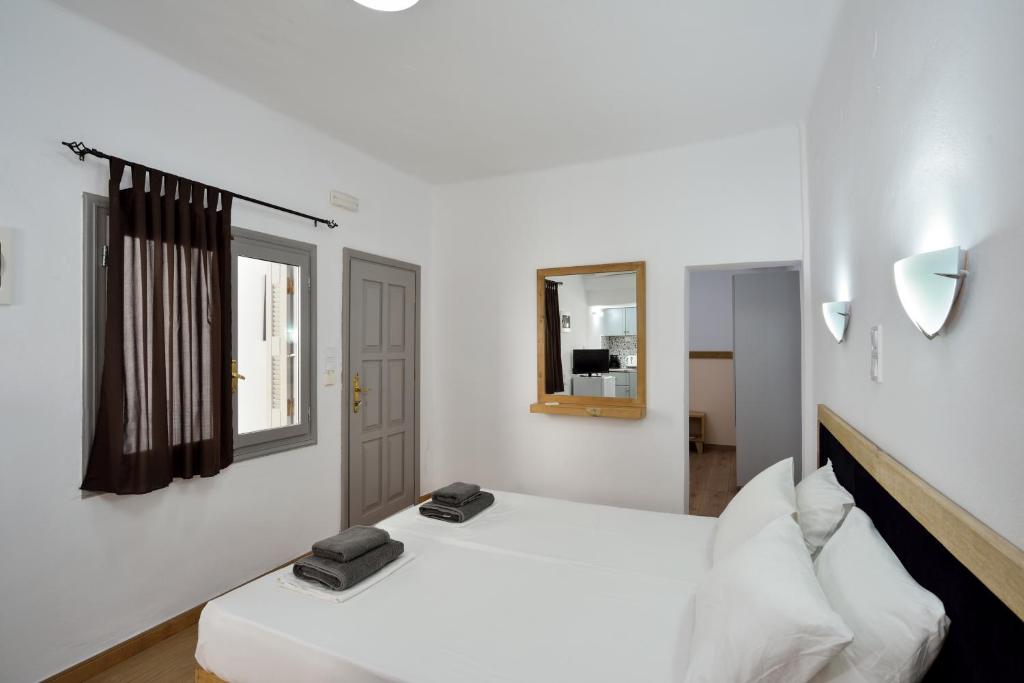 Urban Studios Manos - Resim 30