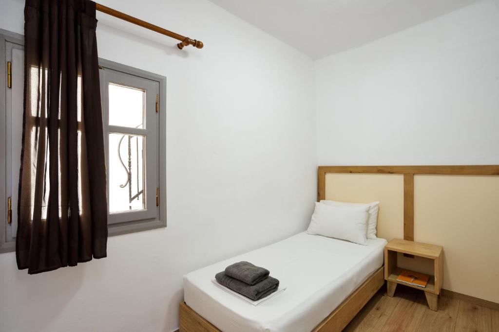 Urban Studios Manos - Resim 32