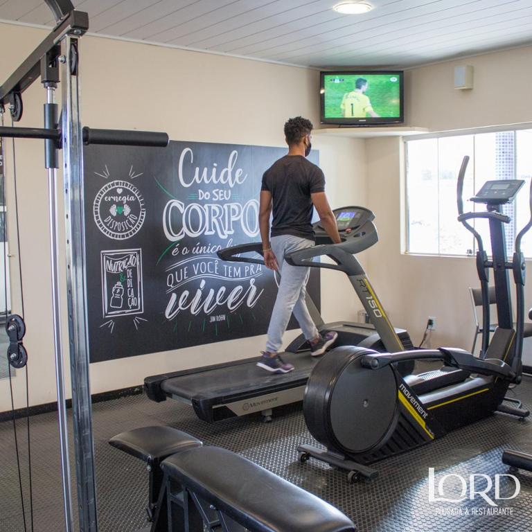 Fitness centrum a/nebo fitness zařízení v ubytování Hotel Pousada Lord