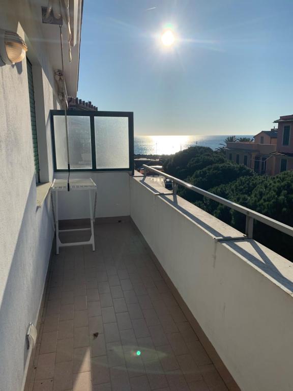 Μπαλκόνι ή βεράντα στο Casa Bianca 6 - confortevole in centro a Moneglia