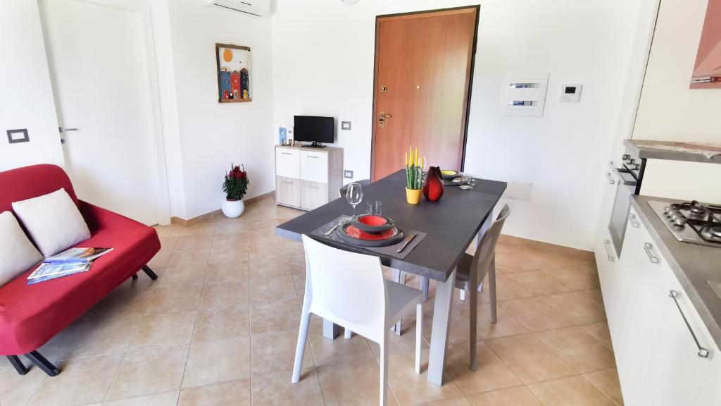 Kuchyňa alebo kuchynka v ubytovaní Welcomely - La Terrazza sul Faro