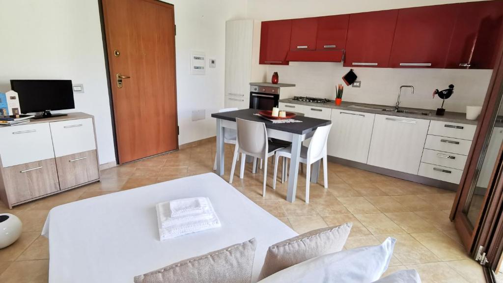 Kuchyňa alebo kuchynka v ubytovaní Welcomely - La Terrazza sul Faro