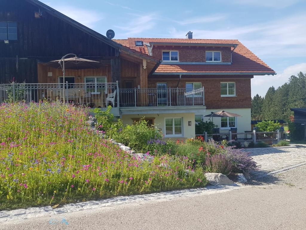 Κήπος έξω από το Ferienwohnung Reisach