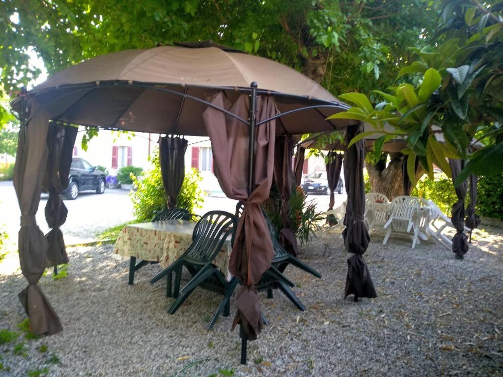 Ogród w obiekcie Albergo Grifone 1891