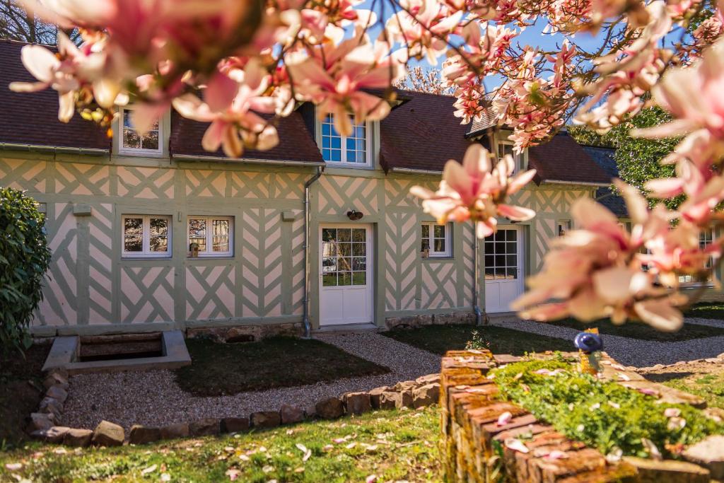 Κήπος έξω από το La Maison du Corsaire