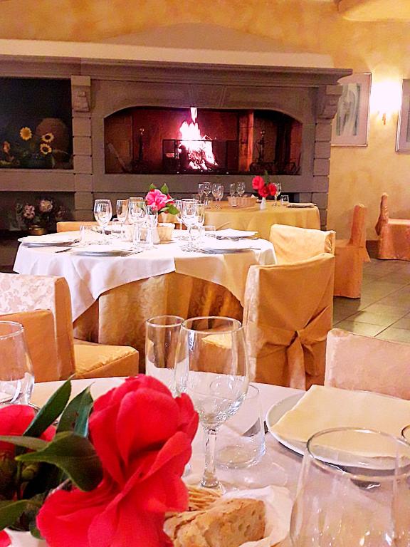 Reštaurácia alebo iné gastronomické zariadenie v ubytovaní La Bastia Hotel & Resort