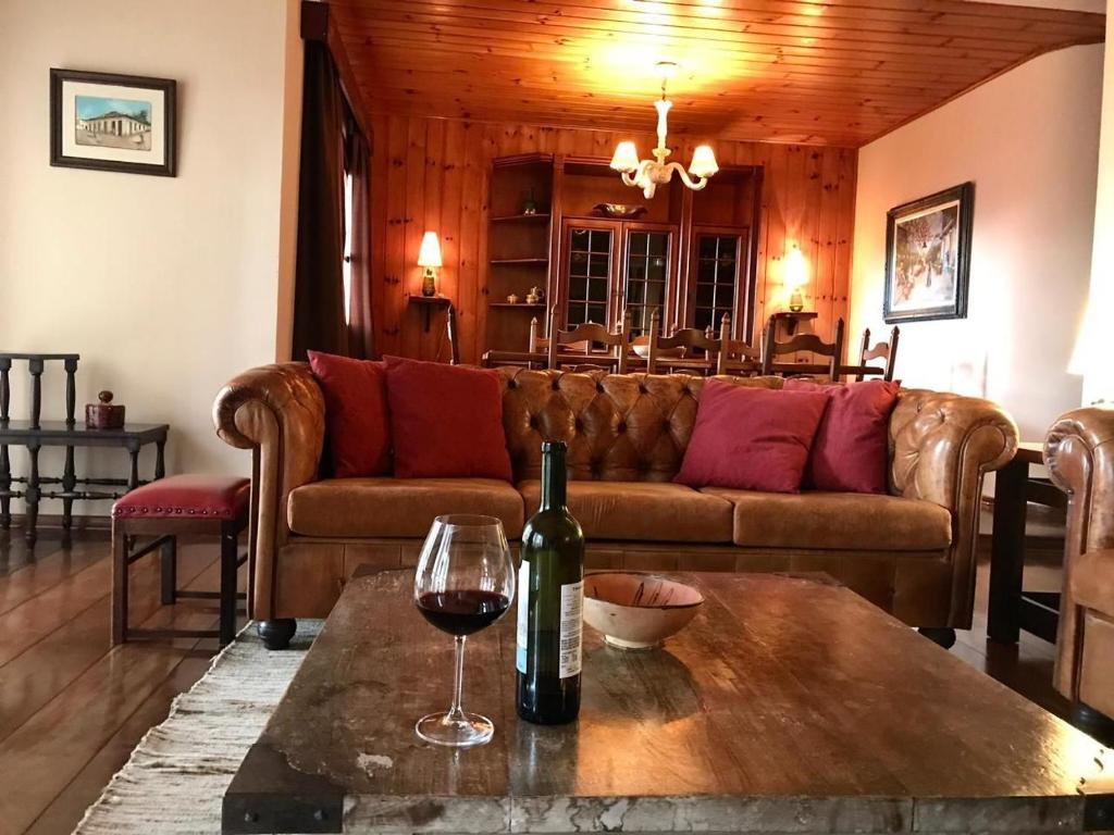  Country Home - Capivari Lodge Home