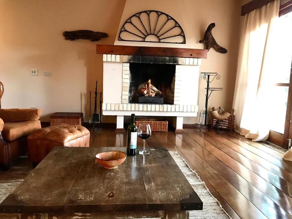  Country Home - Capivari Lodge Home