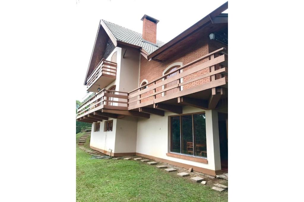  Country Home - Capivari Lodge Home