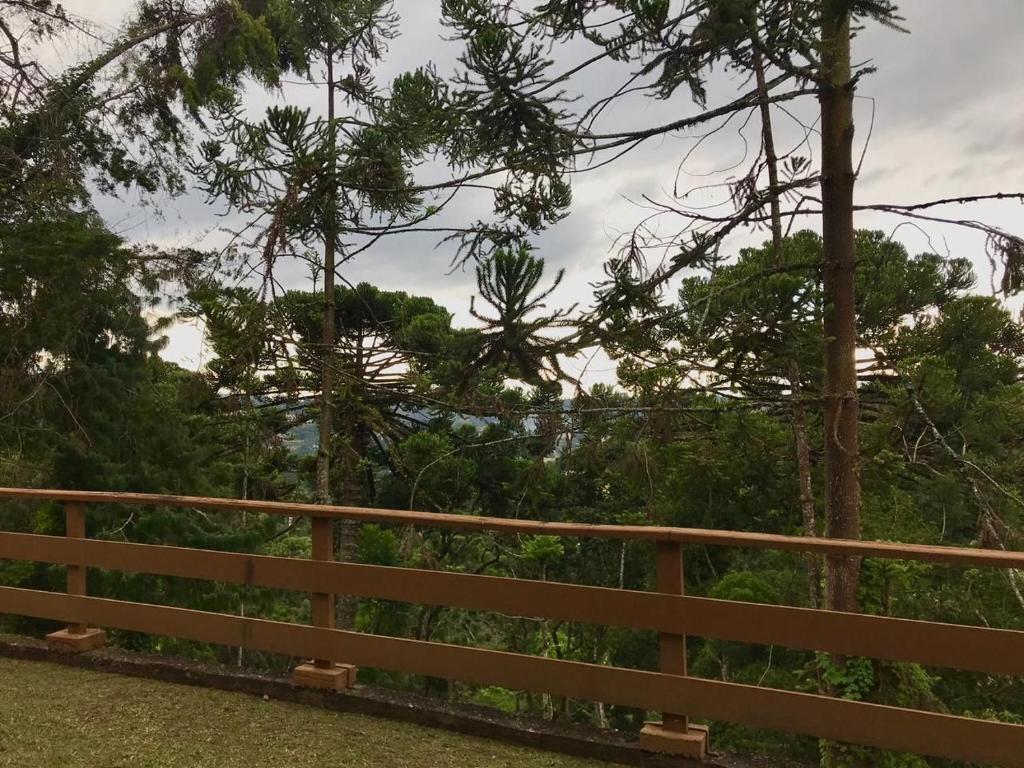  Country Home - Capivari Lodge Home
