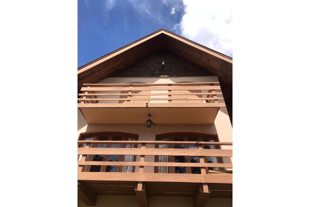  Country Home - Capivari Lodge Home