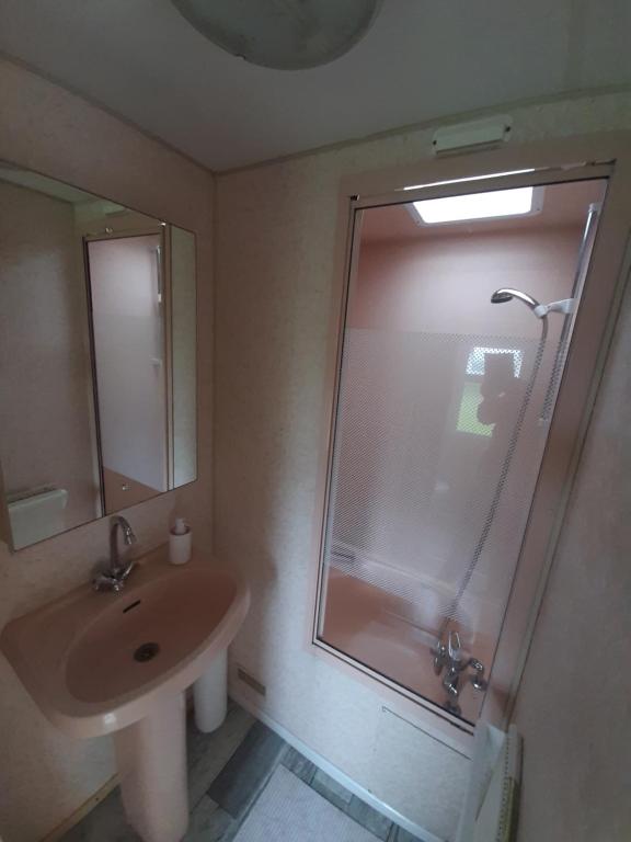 Gosp. Agroturystyczne Stary Gaj - Huis Met Drie Slaapkamers