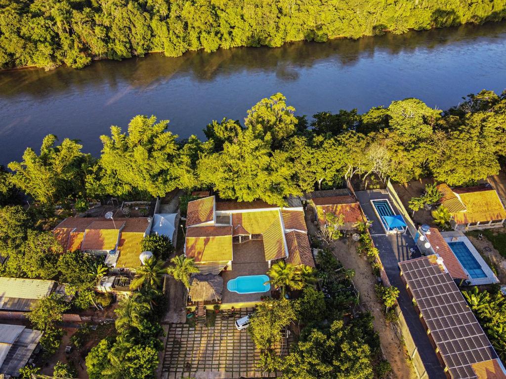  Pesqueiro - rancho com lazer completo em Coxim MS