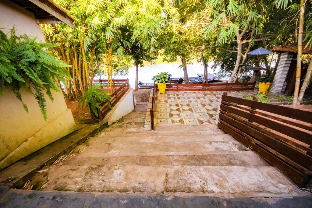  Pesqueiro - rancho com lazer completo em Coxim MS