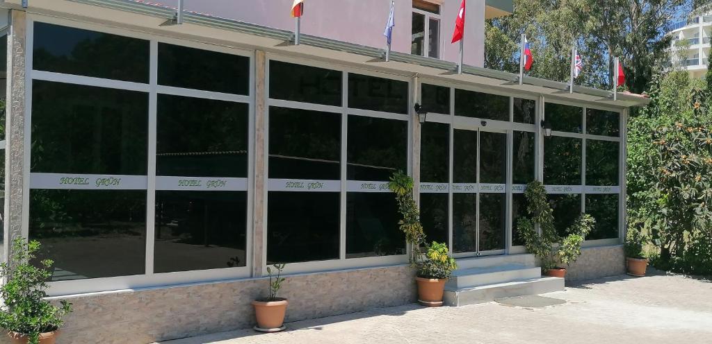 Budova, kde se hotel nachází