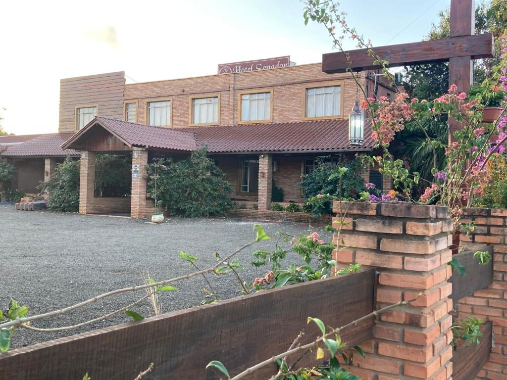  Hotel Senador
