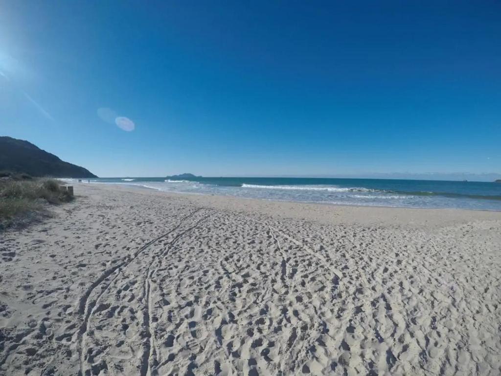  Apartamento frente para o mar nos Ingleses