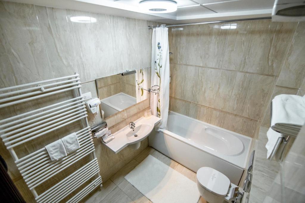 Hotel Golden House - Resim 3