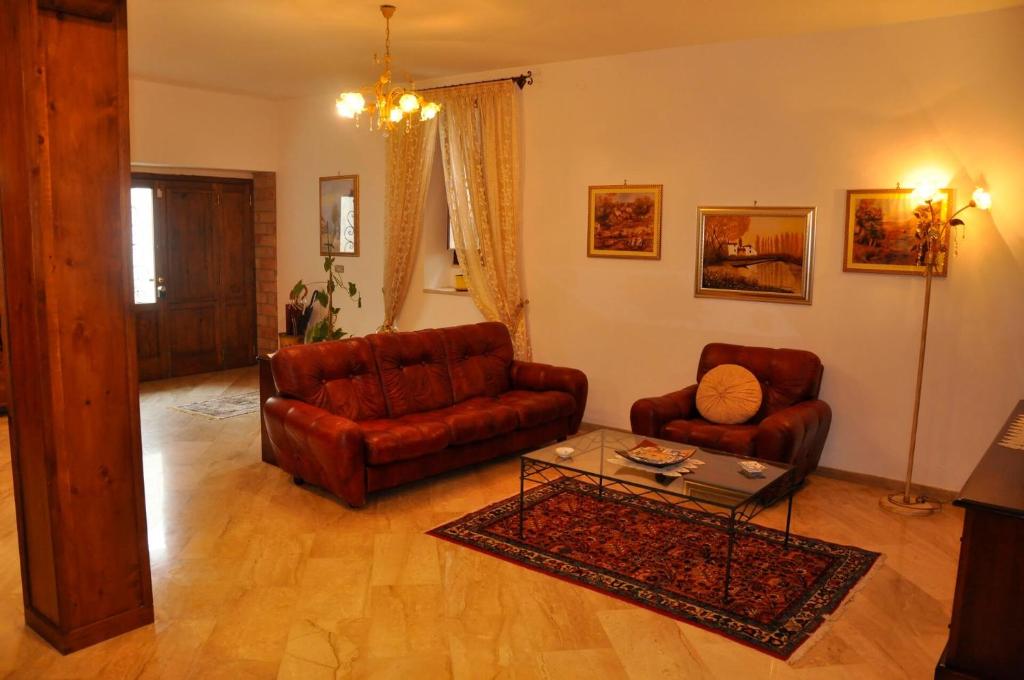 Posezení v ubytování Basilicata Host to Host - Storia, mare e relax - la casa che cercate -