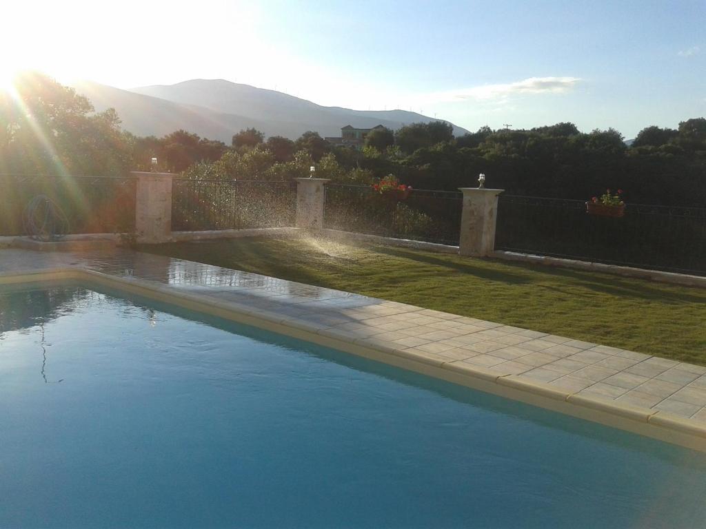 Bazén v ubytování superb villa with private pool peaceful location nebo v jeho okolí