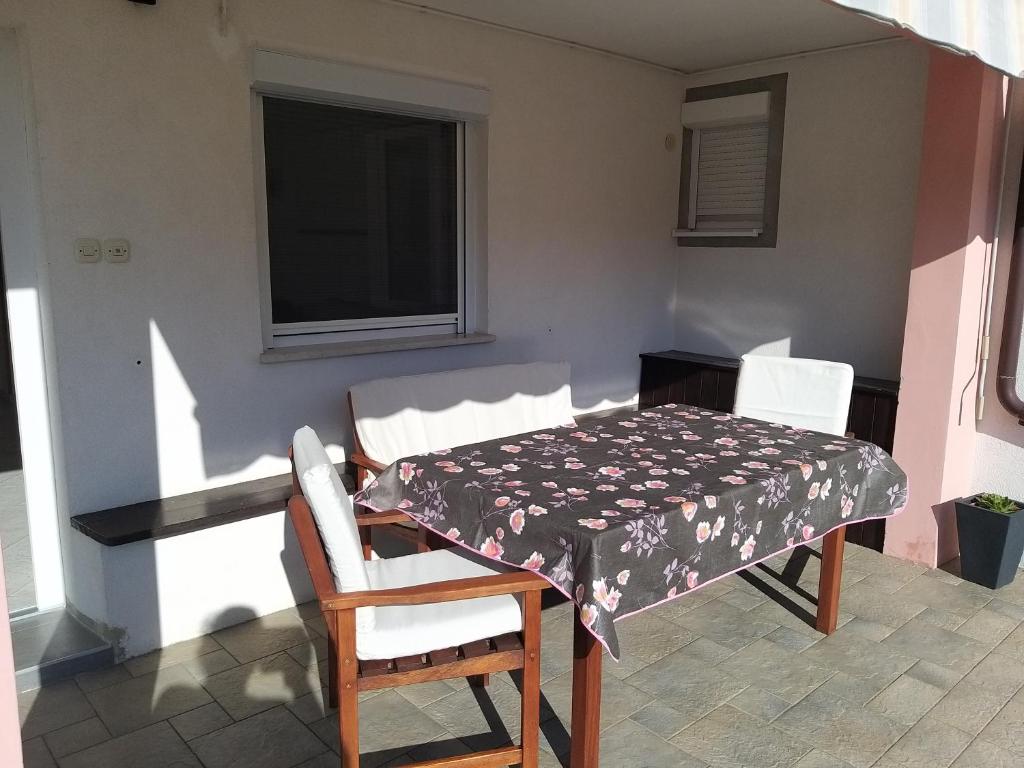 Posedenie v ubytovaní Guest House Zohil