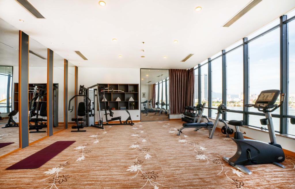 Fitness centrum a/nebo fitness zařízení v ubytování Brilliant Hotel - Afternoon Tea Inclusive